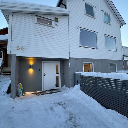 Sentralt Plassert Leilighet Ved Sherpatrappen Тромсе Екстер'єр фото